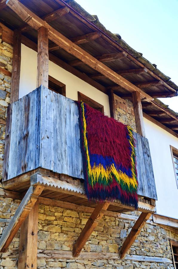 Kalinia Guesthouse B&B โกวาเชวิตซา ภายนอก รูปภาพ